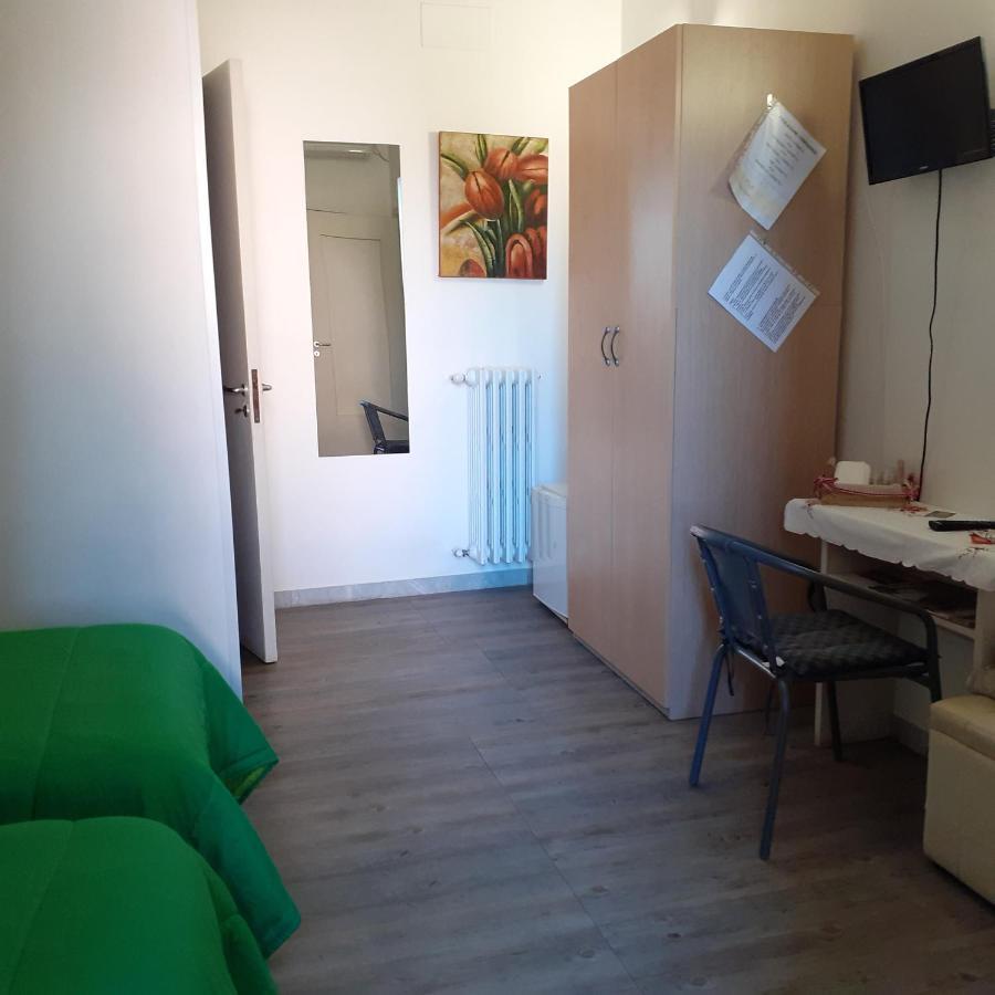 B&B Ciccio Taranto Exterior foto